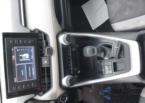 2019 Toyota Rav4 Xle из США, поврежденный, VIN JTMP1RFV5KD520130